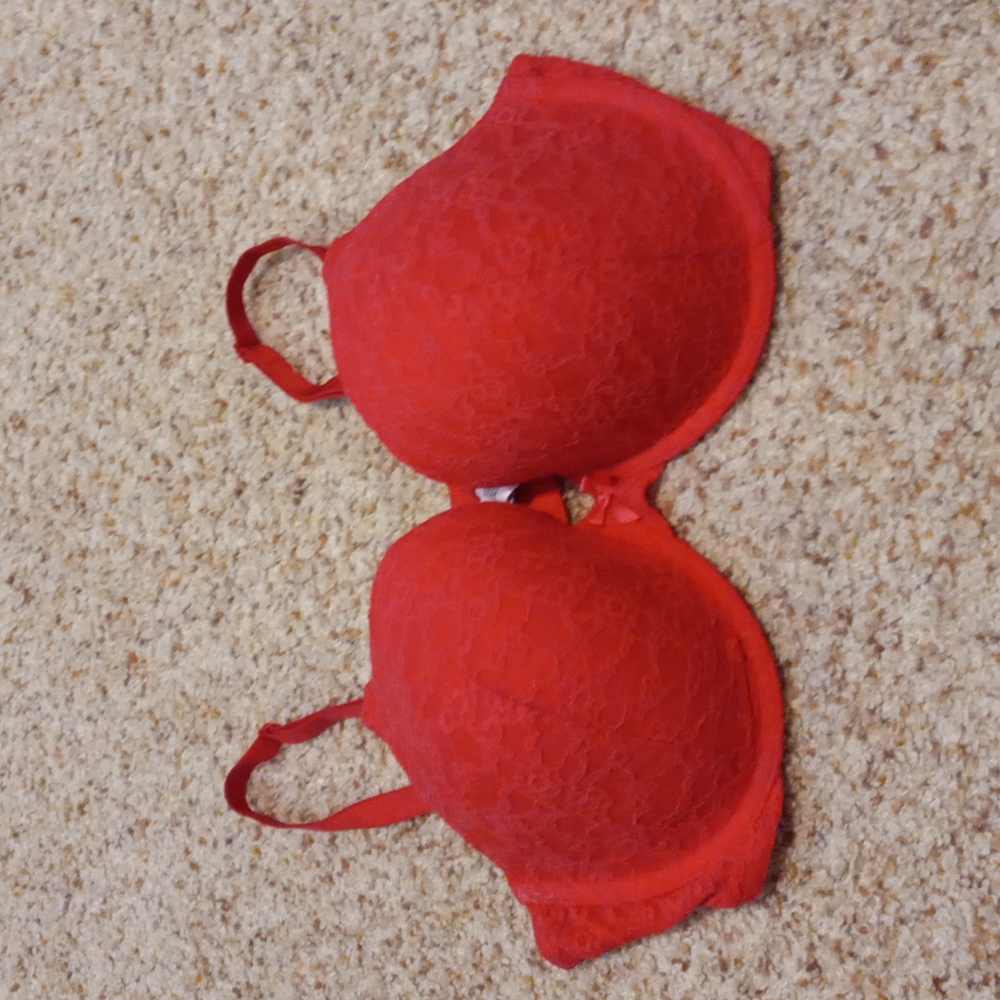 Victoria's secret 38d red